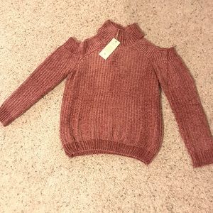 Vici maroon cold shoulder sweater
